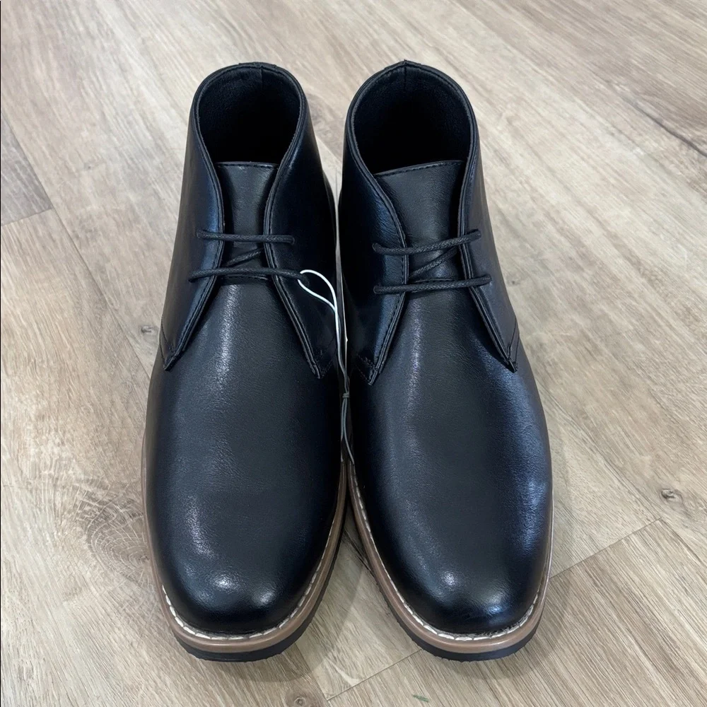 NEW Men’s Amazon Essentials Desert Chukka Boots